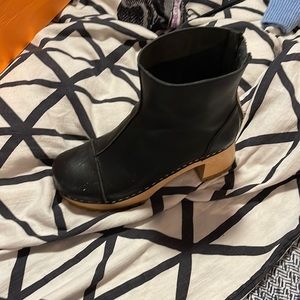 Swedish hasbeens stitch boot